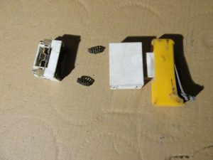 Sprężyny z włącznika