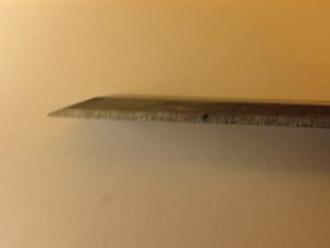 Dłuto z boku zniszczone