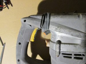 Ściągnięcie gumowej osłony