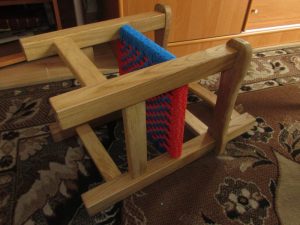 Krzesełko dla dziecka od spodu