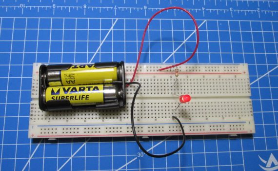 Najprostszy układ elektroniczny zmontowany